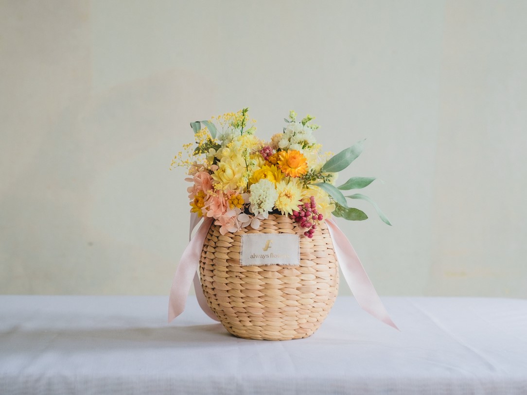 Flower BAG No.2  カゴバッグ／ドライフラワー　サンイエロー／M の画像
